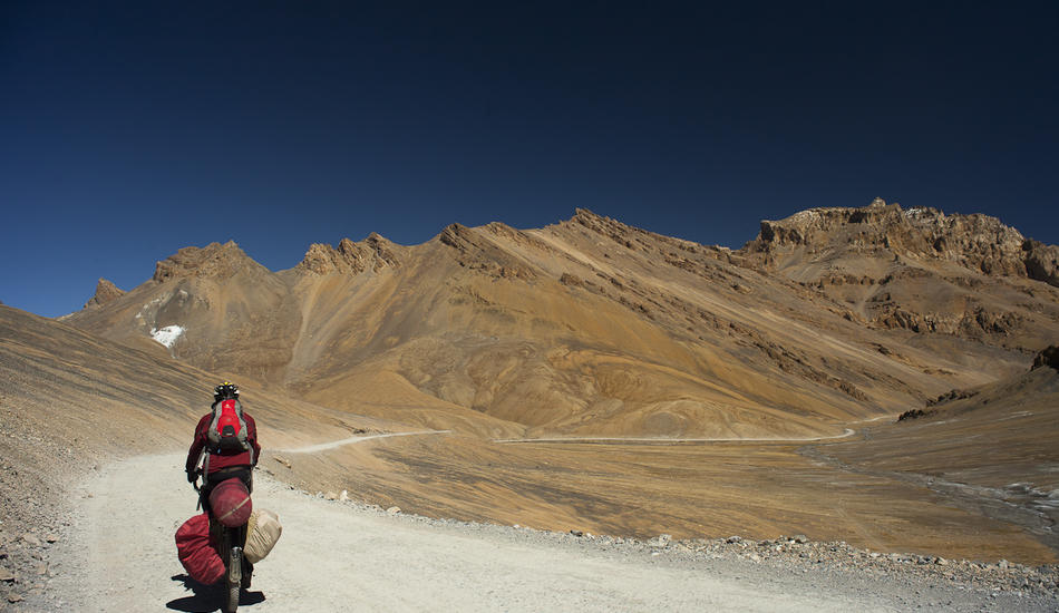 Cycling the long high road to Leh..